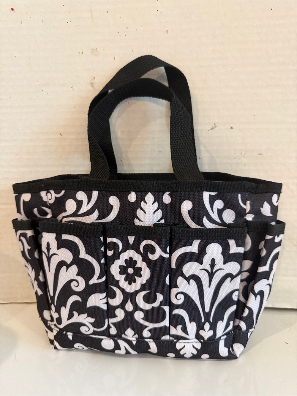 Nw/oT - thirty-one Black and White Damask Organizer Tote